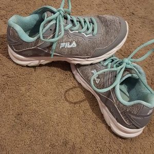 Fila grey and tercoise running shoes